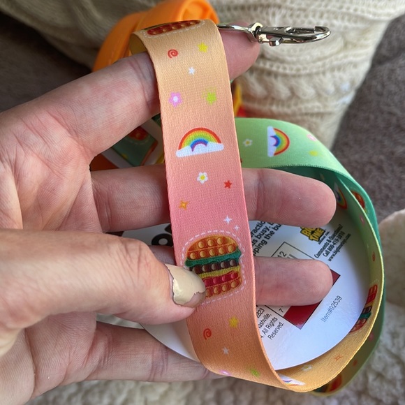 Pop poppers 👛 - Picture 2 of 3